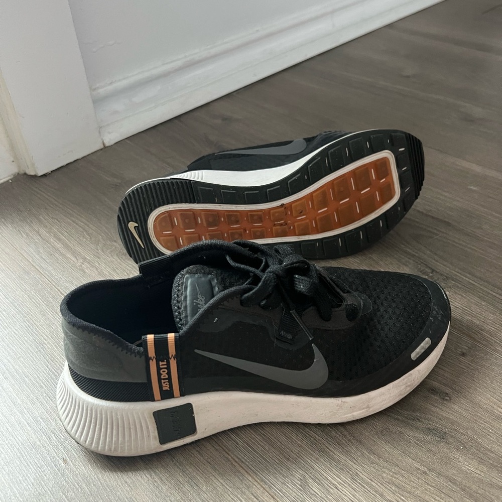 Nike Black and Gray Running Shoes